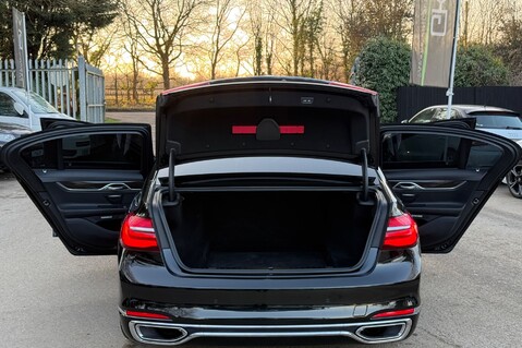 BMW 7 Series 730D EXCLUSIVE - REAR SEAT COMFORT PACKAGE -£6,235 OPTIONS -FULL BMW S/H 24