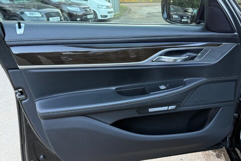 BMW 7 Series 730D EXCLUSIVE - REAR SEAT COMFORT PACKAGE -£6,235 OPTIONS -FULL BMW S/H 28