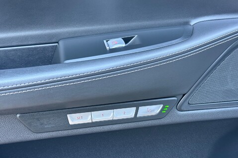 BMW 7 Series 730D EXCLUSIVE - REAR SEAT COMFORT PACKAGE -£6,235 OPTIONS -FULL BMW S/H 31