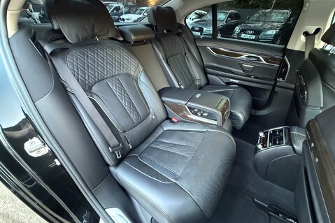 BMW 7 Series 730D EXCLUSIVE - REAR SEAT COMFORT PACKAGE -£6,235 OPTIONS -FULL BMW S/H 4
