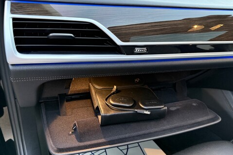 BMW 7 Series 730D EXCLUSIVE - REAR SEAT COMFORT PACKAGE -£6,235 OPTIONS -FULL BMW S/H 85