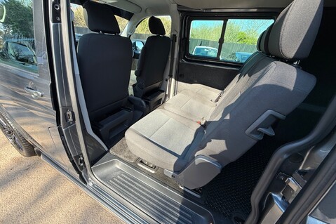 Volkswagen Transporter T32 TDI KOMBI HIGHLINE 4MOTION BMT - NO VAT - ACC 29