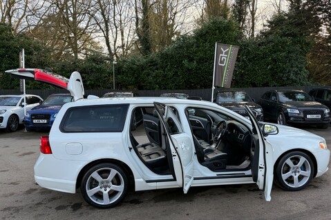 Volvo V70 T6 R DESIGN AWD ESTATE AUTOMATIC 3.0 POLESTAR? - RARE CAR -CAMERA -BLIS 18