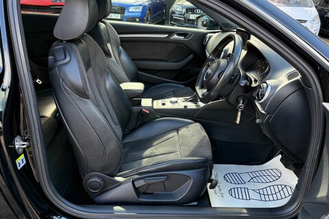 Audi A3 TFSI S LINE NAV S-TRONIC - PANORAMIC SUNROOF -£35 TAX - FULL AUDI S/HISTORY 17