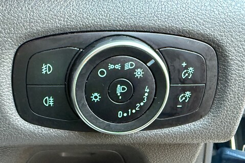 Ford Transit Custom 290 SPORT P/V L1 H1 AUTOMATIC - ONE OWNER FROM NEW - FSH - REVERSE CAMERA 36