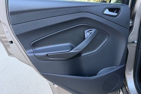 Ford Kuga TITANIUM X EDITION AUTOMATIC - SYNC 3 NAV - APPLE CARPLAY 30