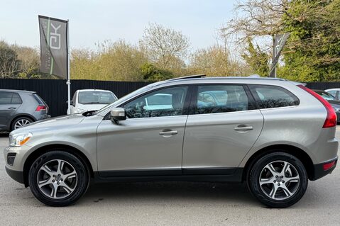 Volvo XC60 D5 SE LUX NAV AWD -TOWBAR - BLIS -LDW - PAN ROOF -CHILD SEATS  8