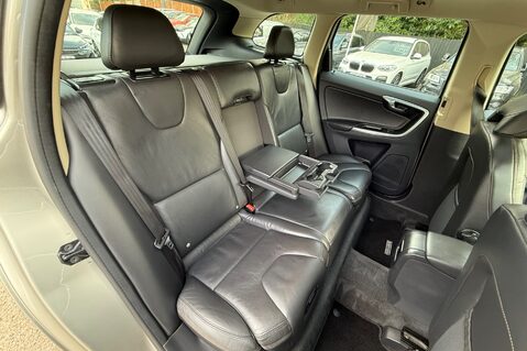 Volvo XC60 D5 SE LUX NAV AWD -TOWBAR - BLIS -LDW - PAN ROOF -CHILD SEATS  33