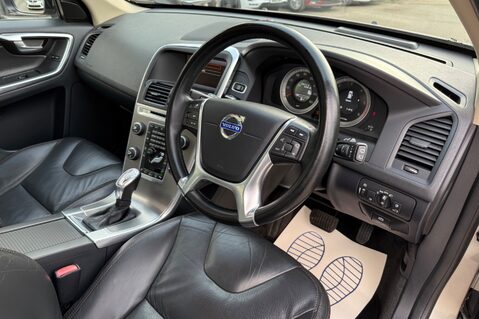 Volvo XC60 D5 SE LUX NAV AWD -TOWBAR - BLIS -LDW - PAN ROOF -CHILD SEATS  14