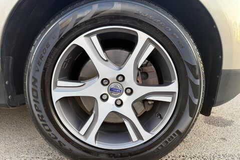 Volvo XC60 D5 SE LUX NAV AWD -TOWBAR - BLIS -LDW - PAN ROOF -CHILD SEATS  64