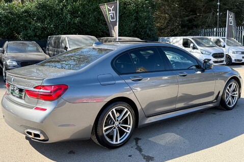 BMW 7 Series 740D XDRIVE M SPORT - REAR ENTERTAINMENT -SUNROOF -HUD -HARMAN KARDON -ICON 6
