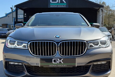 BMW 7 Series 740D XDRIVE M SPORT - REAR ENTERTAINMENT -SUNROOF -HUD -HARMAN KARDON -ICON 12