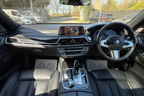 BMW 7 Series 740D XDRIVE M SPORT - REAR ENTERTAINMENT -SUNROOF -HUD -HARMAN KARDON -ICON 13
