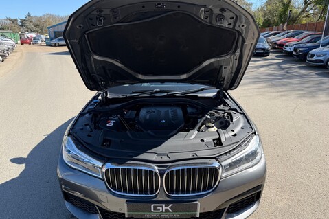 BMW 7 Series 740D XDRIVE M SPORT - REAR ENTERTAINMENT -SUNROOF -HUD -HARMAN KARDON -ICON 86