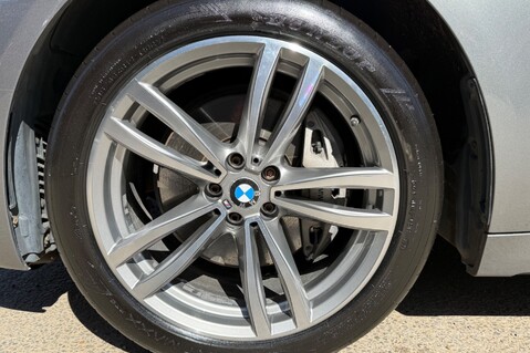 BMW 7 Series 740D XDRIVE M SPORT - REAR ENTERTAINMENT -SUNROOF -HUD -HARMAN KARDON -ICON 91
