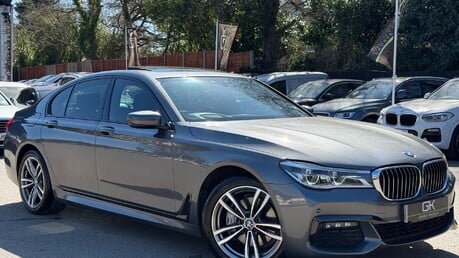 BMW 7 Series 740D XDRIVE M SPORT - REAR ENTERTAINMENT -SUNROOF -HUD -HARMAN KARDON -ICON