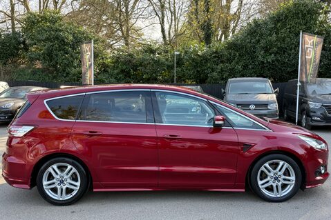 Ford S-Max TITANIUM SPORT TDCI - SONY NAVIGATION -APPLE CAR PLAY -FULL SERVICE HISTORY 4