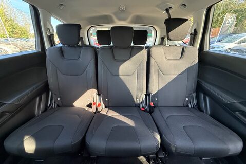 Ford S-Max TITANIUM SPORT TDCI - SONY NAVIGATION -APPLE CAR PLAY -FULL SERVICE HISTORY 23