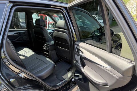 BMW X5 M50D -7 SEATS -£14K EXTRAS -PAN ROOF -HUD -KEYLESS -ADAPTIVE LED -360 CAMS  36