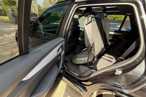 BMW X5 M50D -7 SEATS -£14K EXTRAS -PAN ROOF -HUD -KEYLESS -ADAPTIVE LED -360 CAMS  71