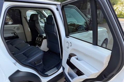 Land Rover Range Rover TDV6 VOGUE SE - DEPLOYABLE SIDE STEPS - TOWBAR - ADAPTIVE CRUISE CONTROL 37