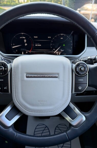 Land Rover Range Rover TDV6 VOGUE SE - DEPLOYABLE SIDE STEPS - TOWBAR - ADAPTIVE CRUISE CONTROL 
