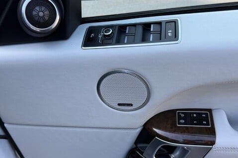 Land Rover Range Rover TDV6 VOGUE SE - DEPLOYABLE SIDE STEPS - TOWBAR - ADAPTIVE CRUISE CONTROL 38