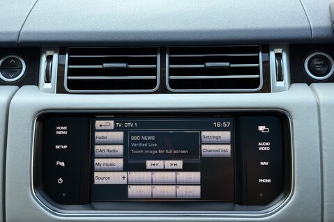Land Rover Range Rover TDV6 VOGUE SE - DEPLOYABLE SIDE STEPS - TOWBAR - ADAPTIVE CRUISE CONTROL 41