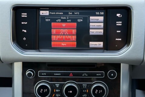 Land Rover Range Rover TDV6 VOGUE SE - DEPLOYABLE SIDE STEPS - TOWBAR - ADAPTIVE CRUISE CONTROL 48