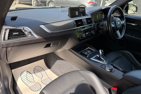 BMW M2 M2 COMPETITION -PLUS PACK -COMFORT PACK -ICON LEDS -HARMAN KARDON - 1 OWNER 31