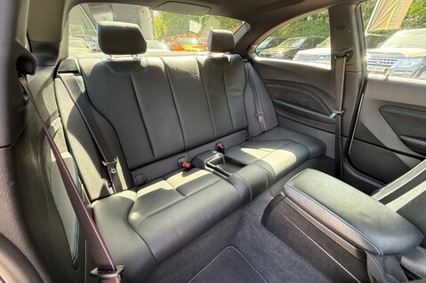BMW M2 M2 COMPETITION -PLUS PACK -COMFORT PACK -ICON LEDS -HARMAN KARDON - 1 OWNER 38