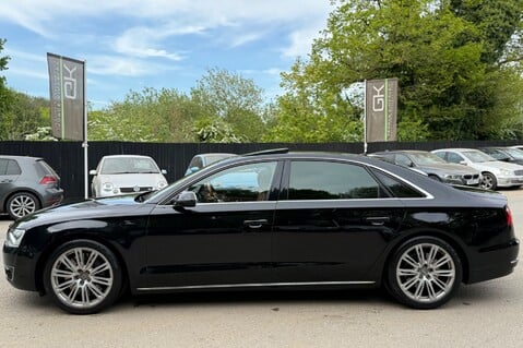 Audi A8 L QUATTRO W12 - £40,540 FACTORY EXTRAS! - INCREDIBLE SPEC CAR 8