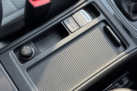 Volkswagen Golf R LINE EDITION TSI ACT BMT DSG -£20 ROAD TAX-PANORAMIC ROOF-ADAPTIVE CRUISE 42