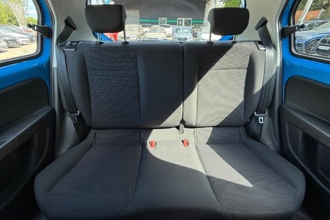Volkswagen Up HIGH UP - £20 ROAD TAX - HEATED SEATS - 9 SERVICES RECORDED - LOW INSURANCE 26