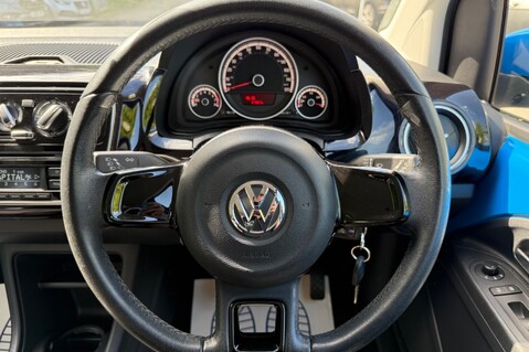 Volkswagen Up HIGH UP - £20 ROAD TAX - HEATED SEATS - 9 SERVICES RECORDED - LOW INSURANCE 6