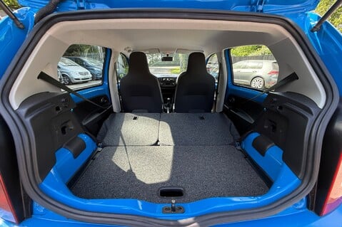 Volkswagen Up HIGH UP - £20 ROAD TAX - HEATED SEATS - 9 SERVICES RECORDED - LOW INSURANCE 41