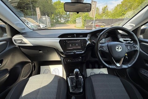 Vauxhall Corsa SE - APPLE CAR PLAY - CRUISE CONTROL - ONE LADY OWNER FROM NEW 12