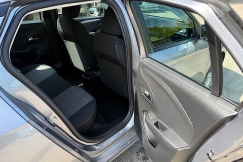Vauxhall Corsa SE - APPLE CAR PLAY - CRUISE CONTROL - ONE LADY OWNER FROM NEW 29
