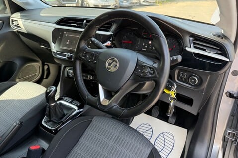 Vauxhall Corsa SE - APPLE CAR PLAY - CRUISE CONTROL - ONE LADY OWNER FROM NEW 13