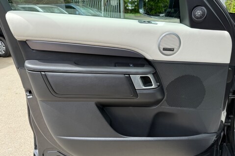 Land Rover Discovery METROPOLITAN EDITION - TOW PACK - ONE OWNER - CARPATHIAN GREY 27