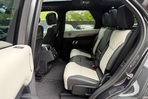 Land Rover Discovery METROPOLITAN EDITION - TOW PACK - ONE OWNER - CARPATHIAN GREY 29