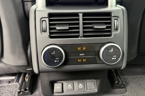 Land Rover Discovery METROPOLITAN EDITION - TOW PACK - ONE OWNER - CARPATHIAN GREY 33