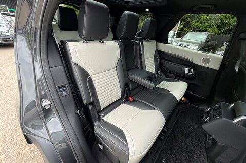 Land Rover Discovery METROPOLITAN EDITION - TOW PACK - ONE OWNER - CARPATHIAN GREY 36