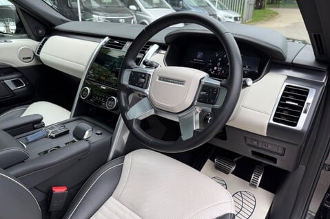Land Rover Discovery METROPOLITAN EDITION - TOW PACK - ONE OWNER - CARPATHIAN GREY 17