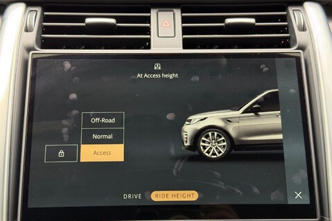 Land Rover Discovery METROPOLITAN EDITION - TOW PACK - ONE OWNER - CARPATHIAN GREY 65
