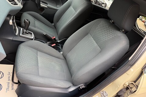 Ford Fiesta TITANIUM AUTOMATIC - 2 OWNERS -14 SERVICE STAMPS - 12 MONTHS MOT 18