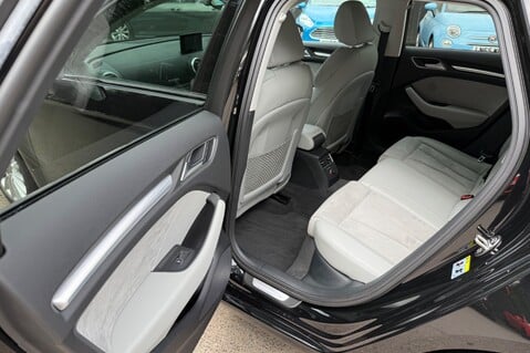Audi A3 TFSI QUATTRO SPORT -ELECTRIC SEATS -CRUISE CTRL -CAMERA -SAT NAV -LOW MILES 30