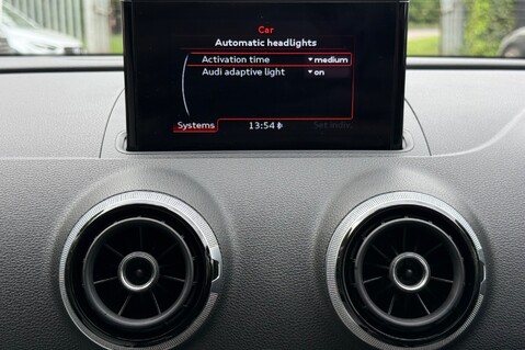 Audi A3 TFSI QUATTRO SPORT -ELECTRIC SEATS -CRUISE CTRL -CAMERA -SAT NAV -LOW MILES 48
