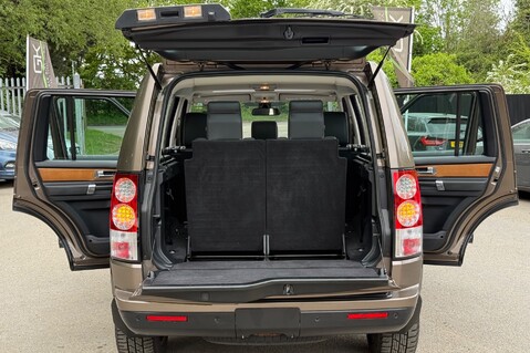 Land Rover Discovery 4 SDV6 HSE -2 OWNERS -FULL SERVICE HISTORY -CAMBELT CHANGED 23