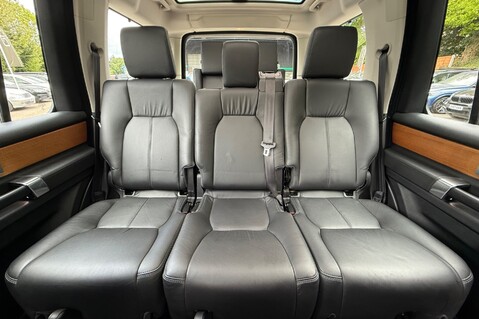 Land Rover Discovery 4 SDV6 HSE -2 OWNERS -FULL SERVICE HISTORY -CAMBELT CHANGED 15
